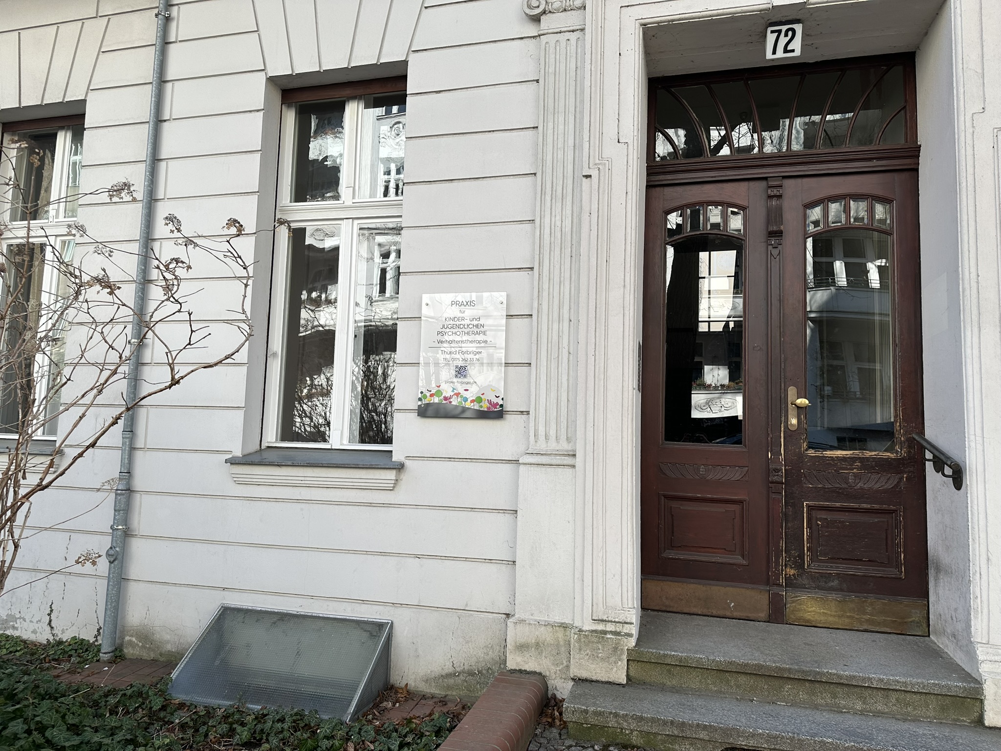 Foto Hauseingang Praxis Thurid Forbriger